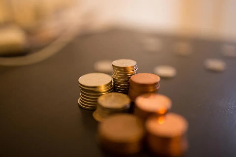 Stacks of coins of rising height